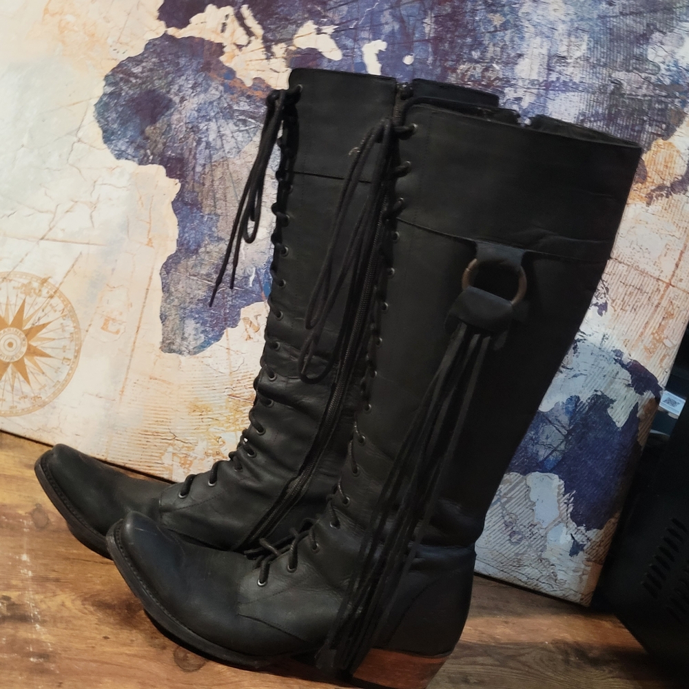 Edgy Junk Gypsy By Lane Stunning Distressed Black Leather Boots With Fringe.